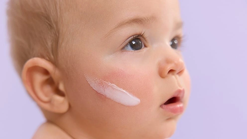 Fungsi soothing cream dan moisturizer 